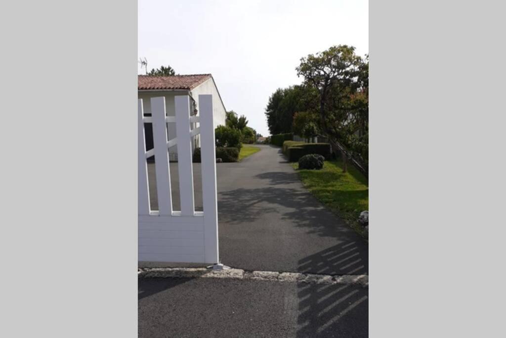 Le logis de Chantal en pays royannais Arvert Extérieur photo